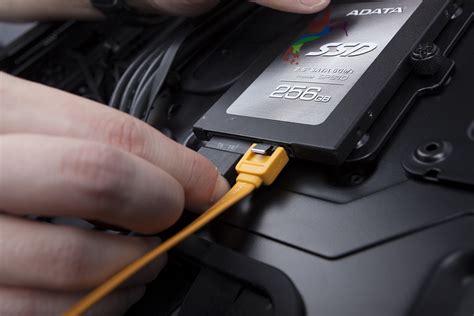 Какой интерфейс нужен для подключения SSD