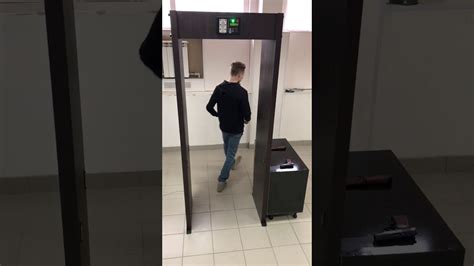 Обнаружение металлических объектов на дорогах