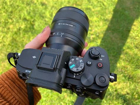 Примеры использования диафрагмы на камере Sony A7 IV