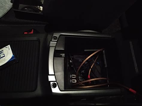 Решение проблем с подключением USB в подлокотнике Nissan Qashqai