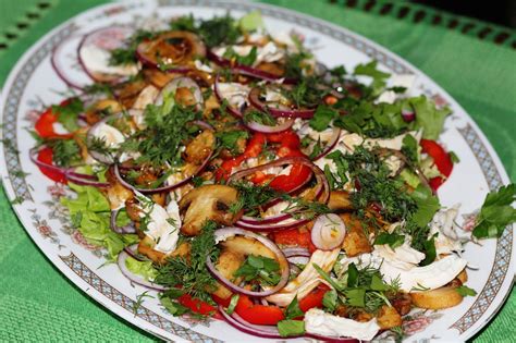 Салат с грибами гигрофоры и овощами: легкая и сытная закуска
