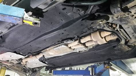 Установка подкрылков и защиты днища автомобиля