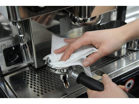 Уход за кофемашиной Lavazza: